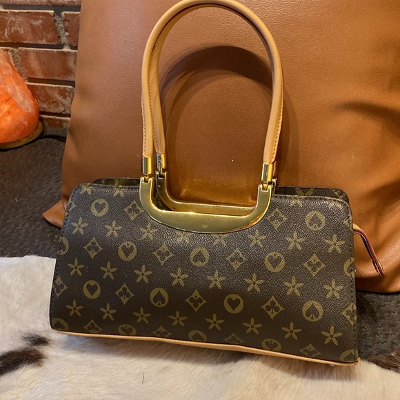 Handbags - VANTAGE LANY HANDBAG PURSE BROWN RECTANGLE GOLD